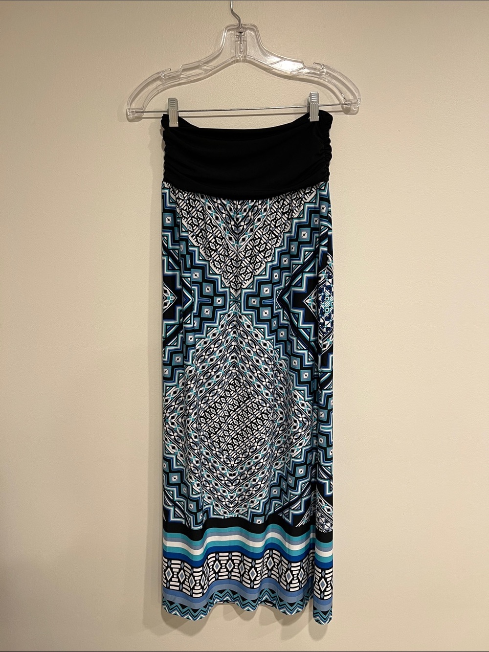 I.N. Studio Black and Blue Geometric Maxi Skirt